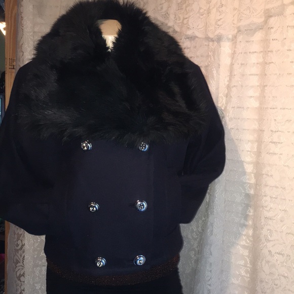 Beautiful and New Juicy Couture pea coat with removable fur collar.Medium - Picture 7 of 14